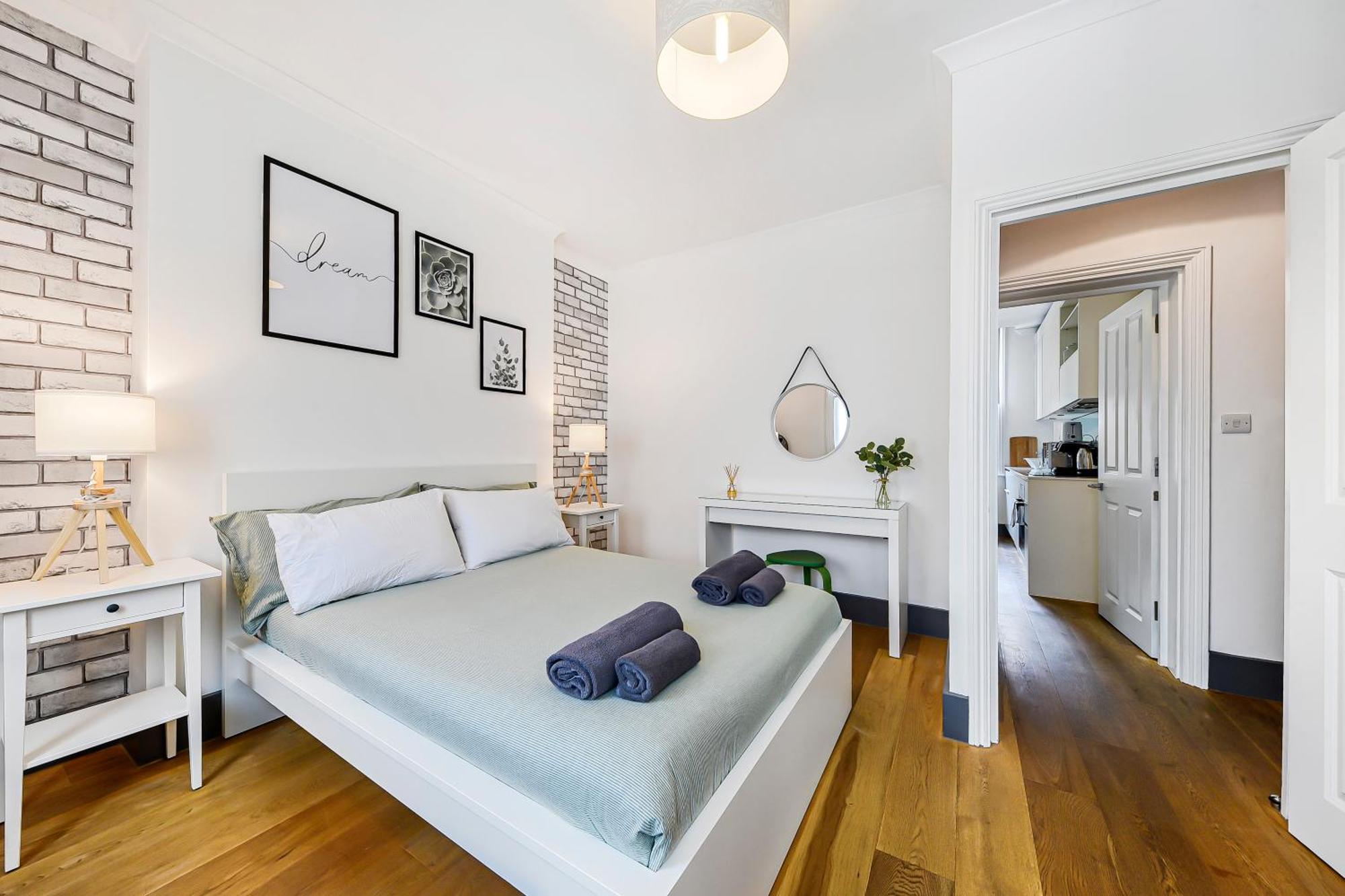 Modern One Bedroom In Fitzrovia, Central Londres Extérieur photo